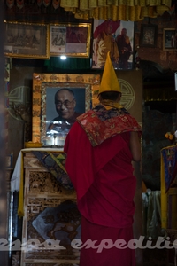 Mnich už je téměř u portrétu nejvyššího sympaťáka